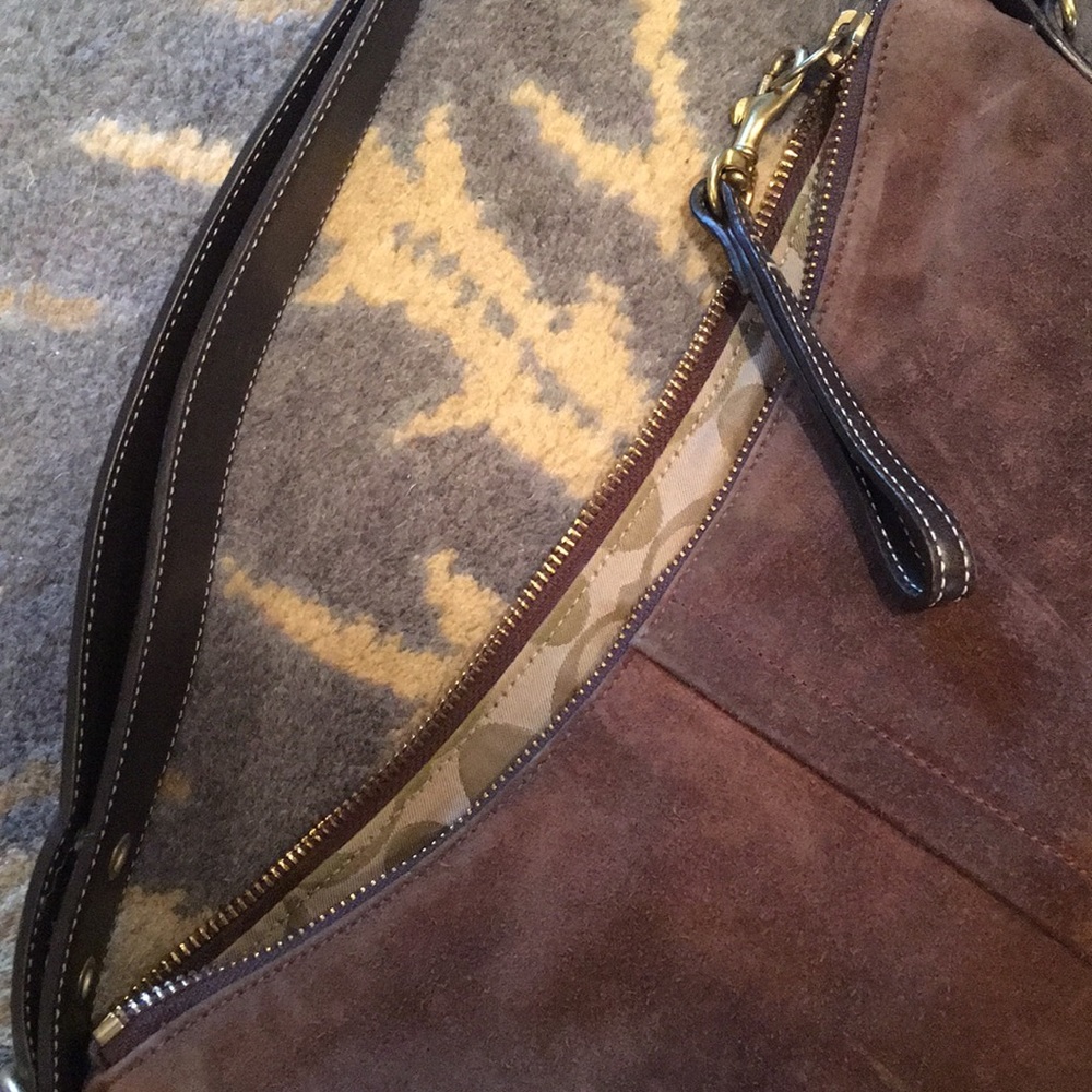Coach suede bag with leather trim - Picture 3 of 8